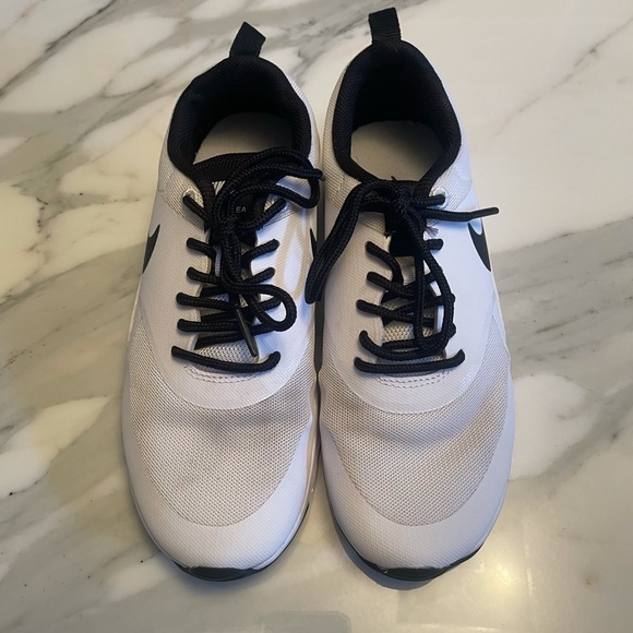 COPY - Nike Air Max Thea - Picture 2 of 8